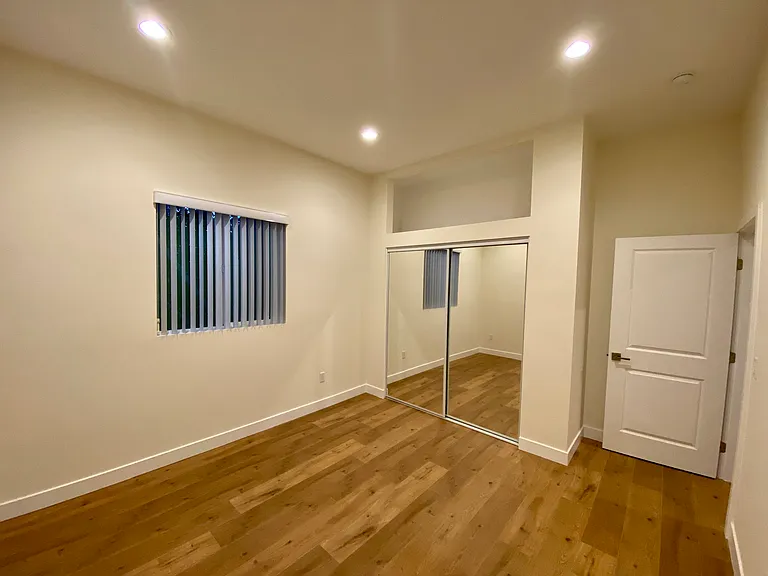 5329 Willis Ave — Photo 6