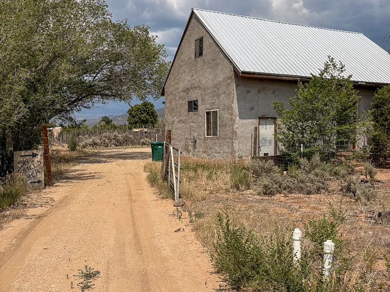 519 Este Es Rd #A — Photo 1