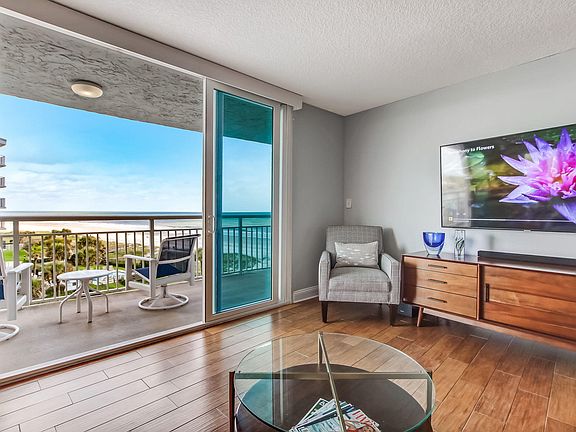 5th image of 1601 Ocean Dr #401