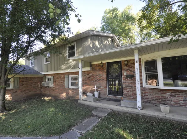 1230 Field Dr, Noblesville, IN 46060