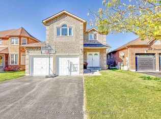 1220 Laurand St, Innisfil, ON L9S 0E6
