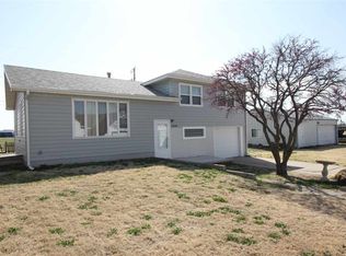 2420B E 27th St #B, Hays, KS 67601