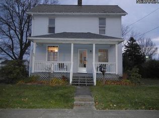 32 S Cross St, Columbiana, OH 44408