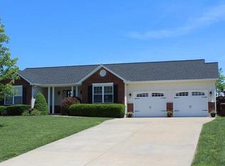 236 Allison Ln, Winfield, MO 63389