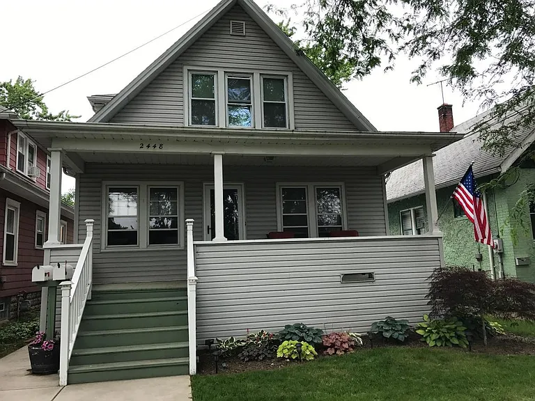 Willow Ave — Photo 1