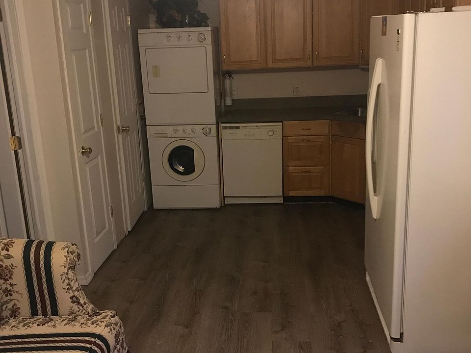 1st image of 62 Strathmore Village Dr #62