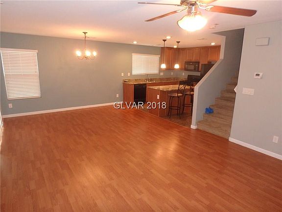3rd image of 515 Shewsbury Ave
