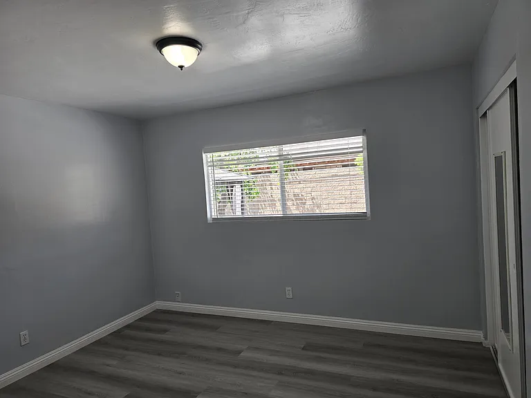 9351 Maureen Dr — Photo 11