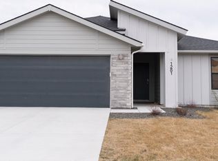 1281 W Buffalo River Dr, Meridian, ID 83642