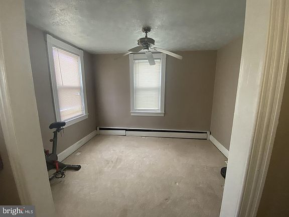 5th image of 3404 Hopkins Ave