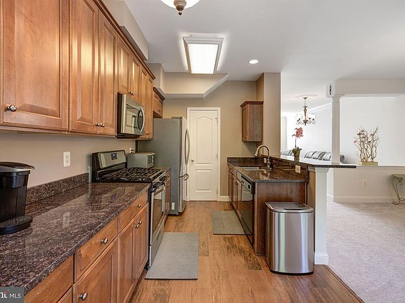 5th image of 2472 Sylvan Moor Ln