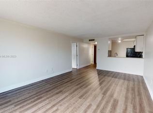 482 NW 165th Street Rd APT A304, Miami, FL 33169