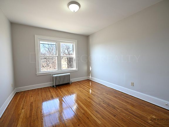 2nd image of 108-110 Clark St #11