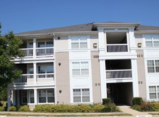 14154 Cuddy Loop APT 101, Woodbridge, VA 22193