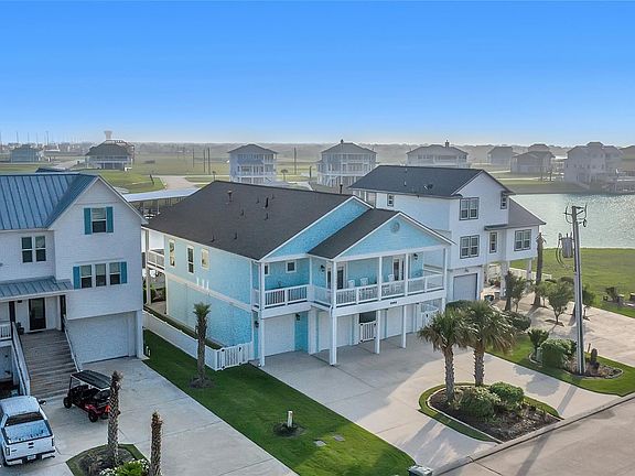 2nd image of 4114 Sandhill Ct