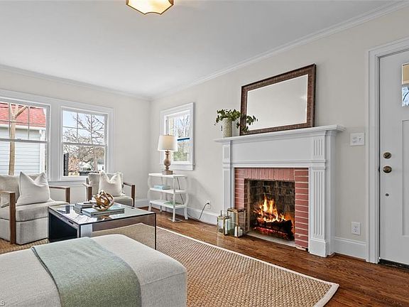 4th image of 1205 W Northwood St