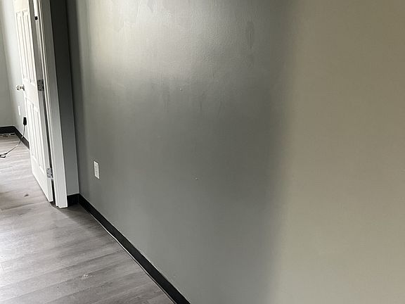 4th image of 36 Mary St #203