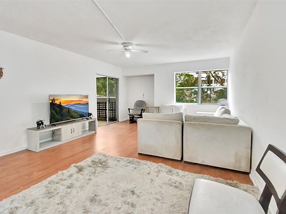 2nd image of 3301 Spanish Moss Terrace #306