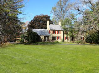 1695 Aquetong Rd, New Hope, PA 18938