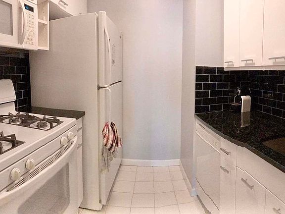 4th image of 445 5th Ave #27DI