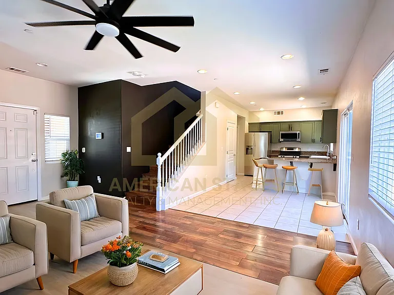 1208 Meridian Way — Photo 2