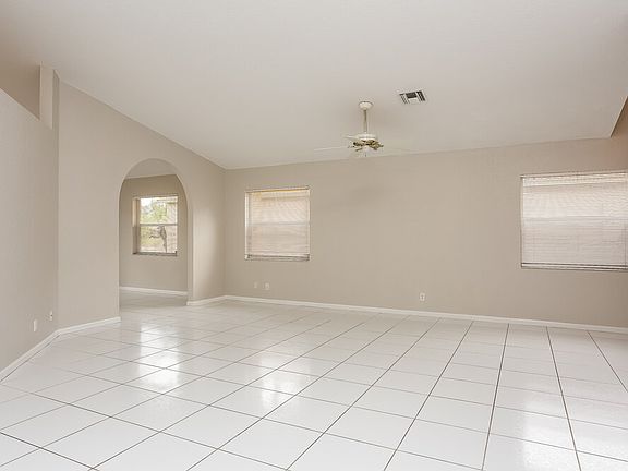 3rd image of 3955 Laurelwood Ln