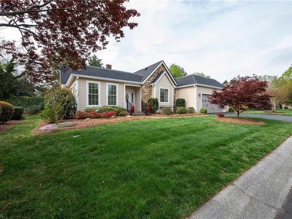 128 Laurel Pl, Bermuda Run, NC 27006