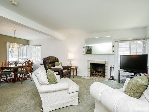 5th image of 832 E Grand Lake Blvd
