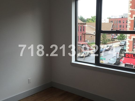 4th image of 368 Throop Ave #202B