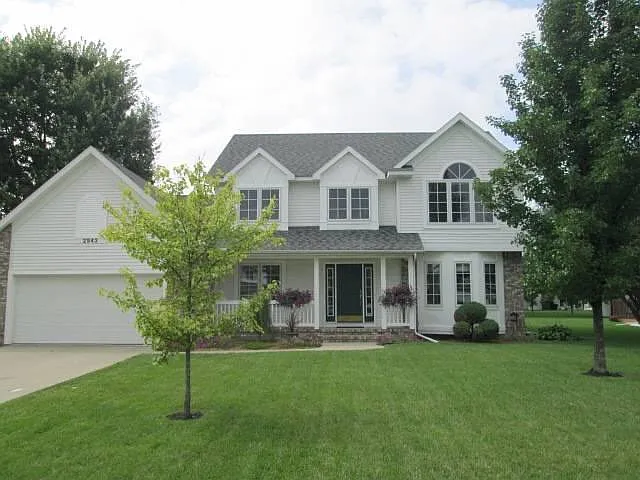 2943 Churchill Ln photo 1