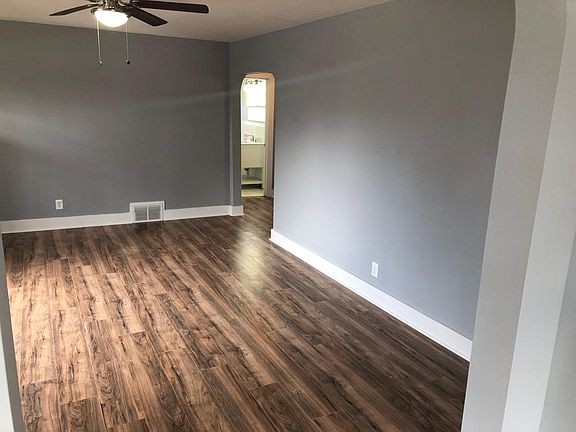 2nd image of 736 Fulton St