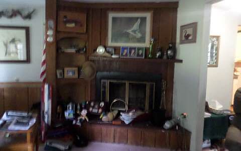 3rd image of 304 NW Irene Ln
