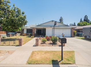 6644 N Nantucket Ave, Fresno, CA 93704