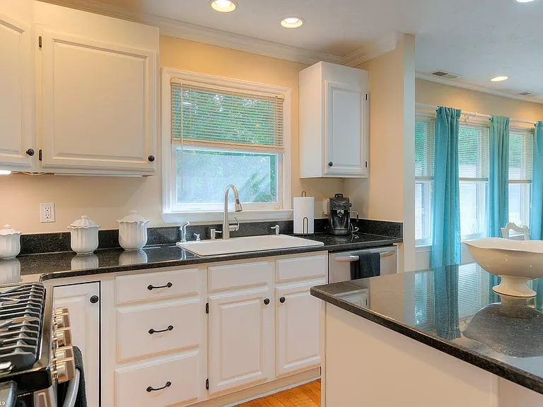1101 Mourning Dove Dr — Photo 17