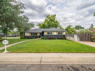 3689 Suzanne Way, Redding, CA 96002