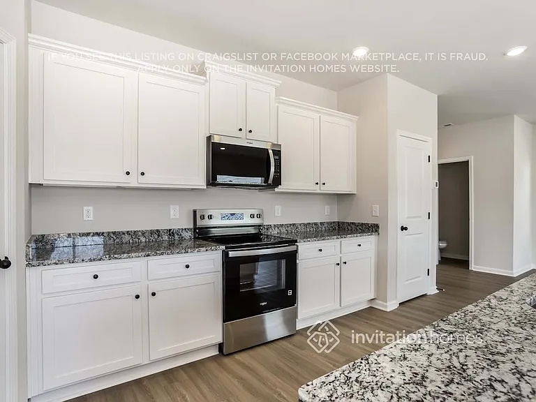 3347 Fox Hall Dr — Photo 7
