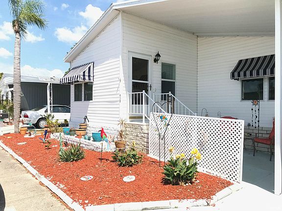 Front of home landscaping