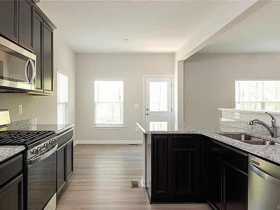3rd image of 2601 Cedarville Mews