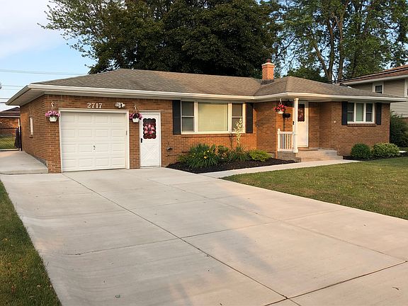 2nd image of 2717 Parker Blvd