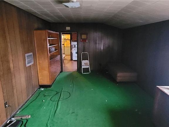 5th image of 523 E Main St