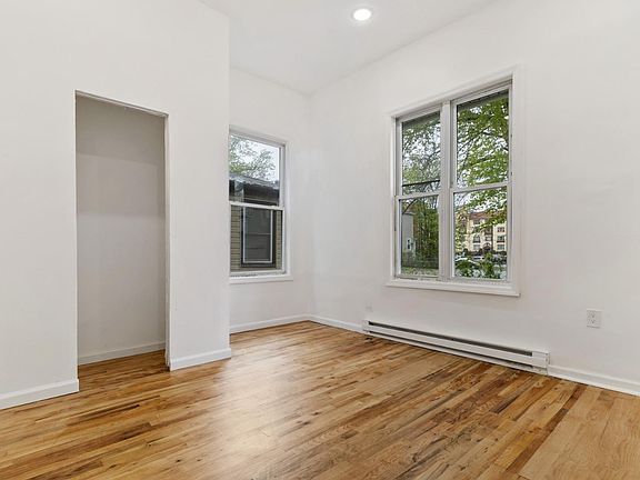 3rd image of 60 Amherst St Floor 1