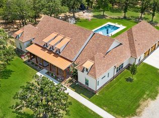 135 Silver Saddle Cir, Weatherford, TX 76087