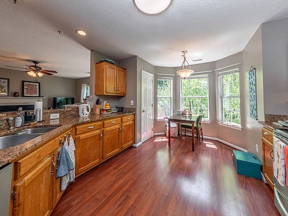 5th image of 4208 Rosewood Ct