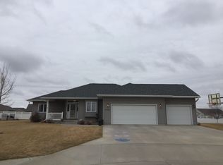 6108 Avenue O Pl, Kearney, NE 68847