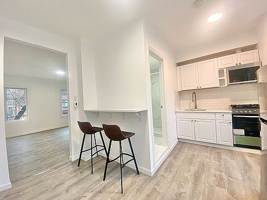1st image of 222 Boerum St #2
