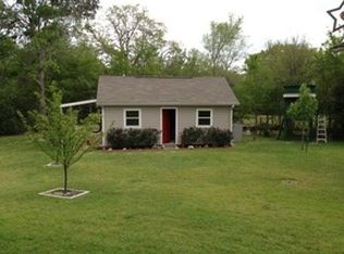 10672 Lakefront Dr, College Station, TX 77845