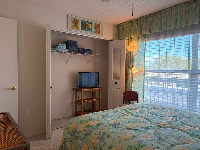 1324 Pasadena Ave S #206 — Photo 21