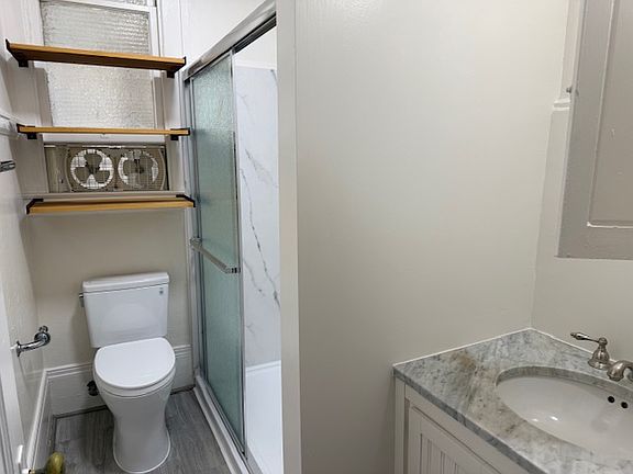 4th image of 205 7th Ave APT 4