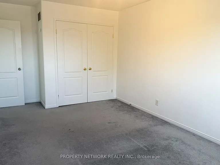 41 Sydenham Wells Ct — Photo 7