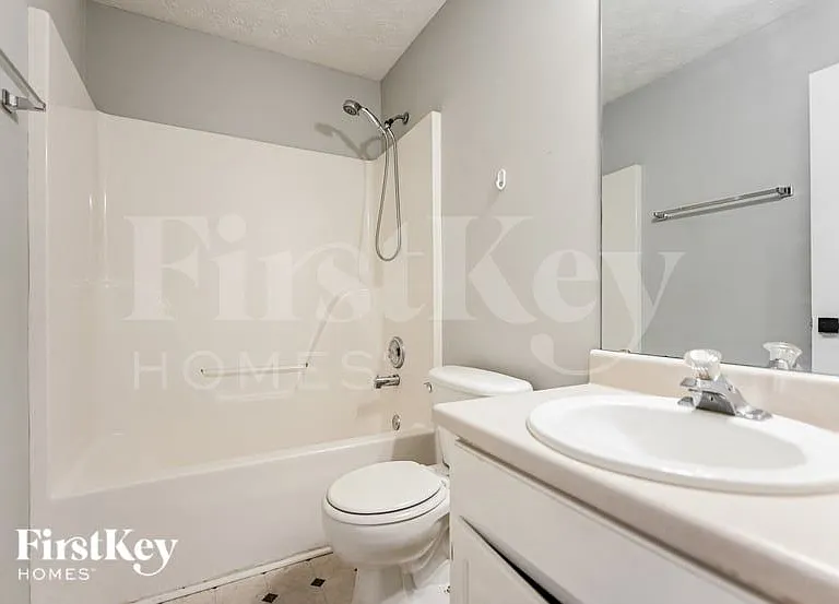 80 Pebble Ln — Photo 14